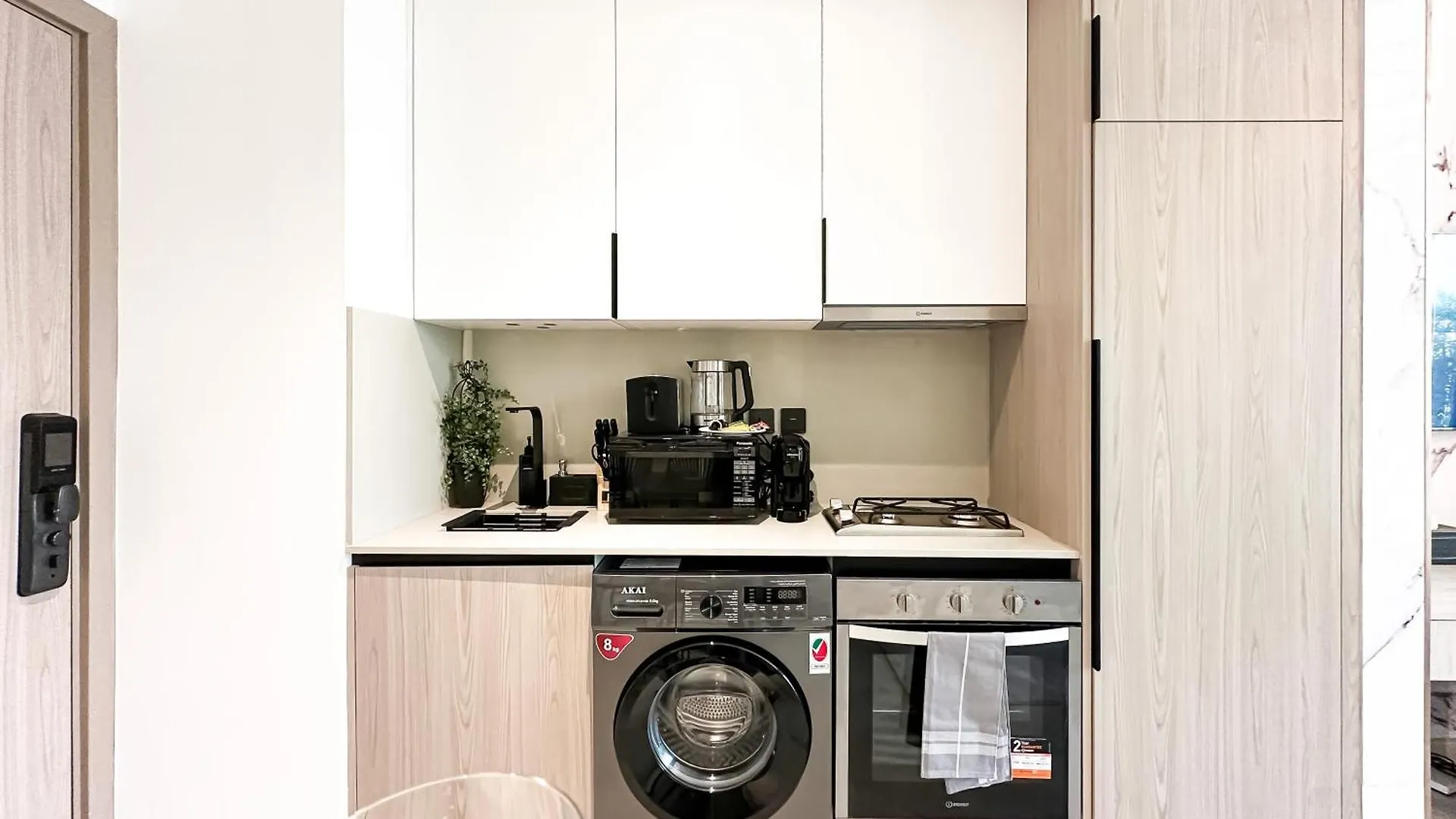Indulge In A Regal Retreat At Jvc Apartment Dubai